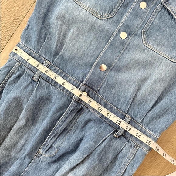 NWOT Madewell Pleated Barrel-Leg Jumpsuit in Baywood Wash: Airy Denim Edition 8 - Picture 10 of 13